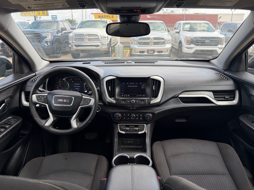 Photo 21 of this GMC TERRAIN
