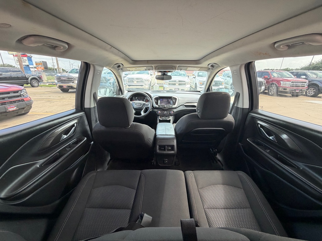 Photo 16 of this GMC TERRAIN