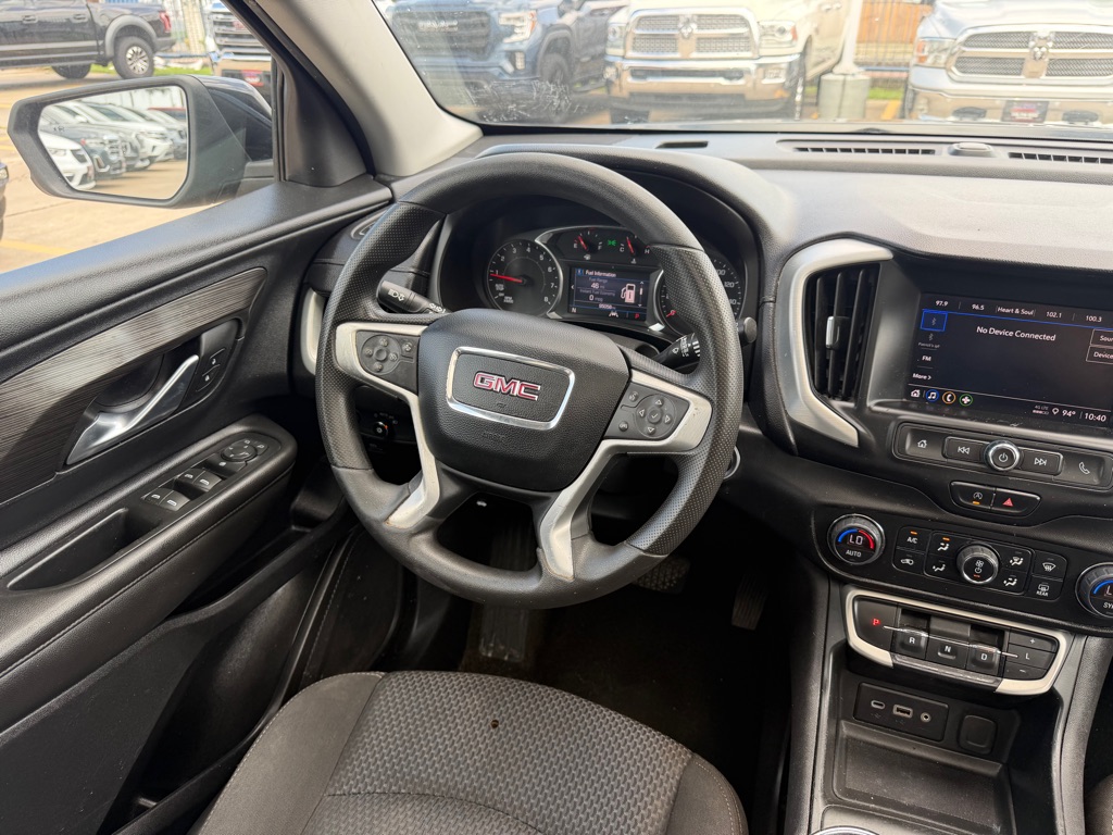 Photo 25 of this GMC TERRAIN