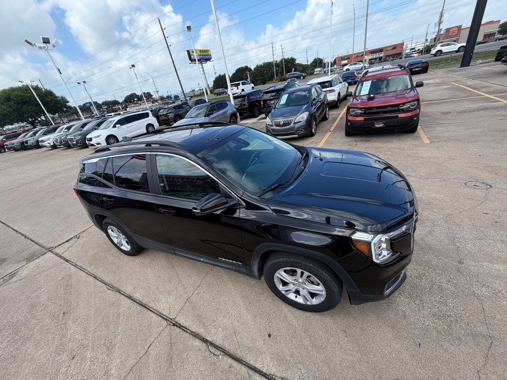 Photo 4 of this GMC TERRAIN