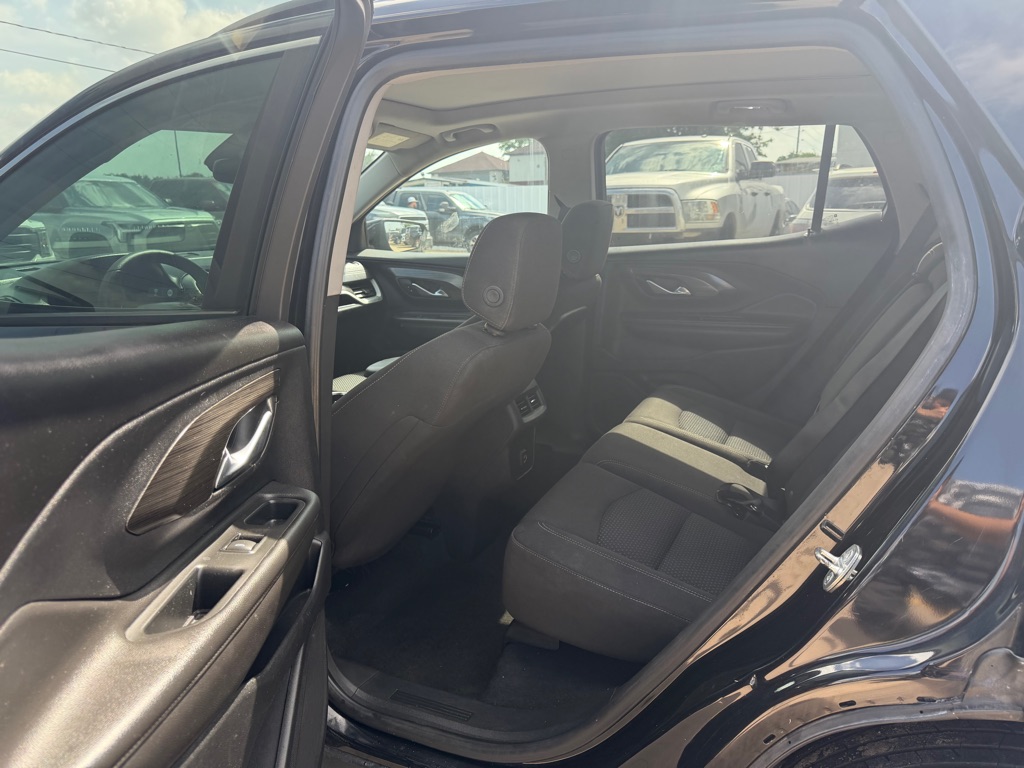Photo 12 of this GMC TERRAIN