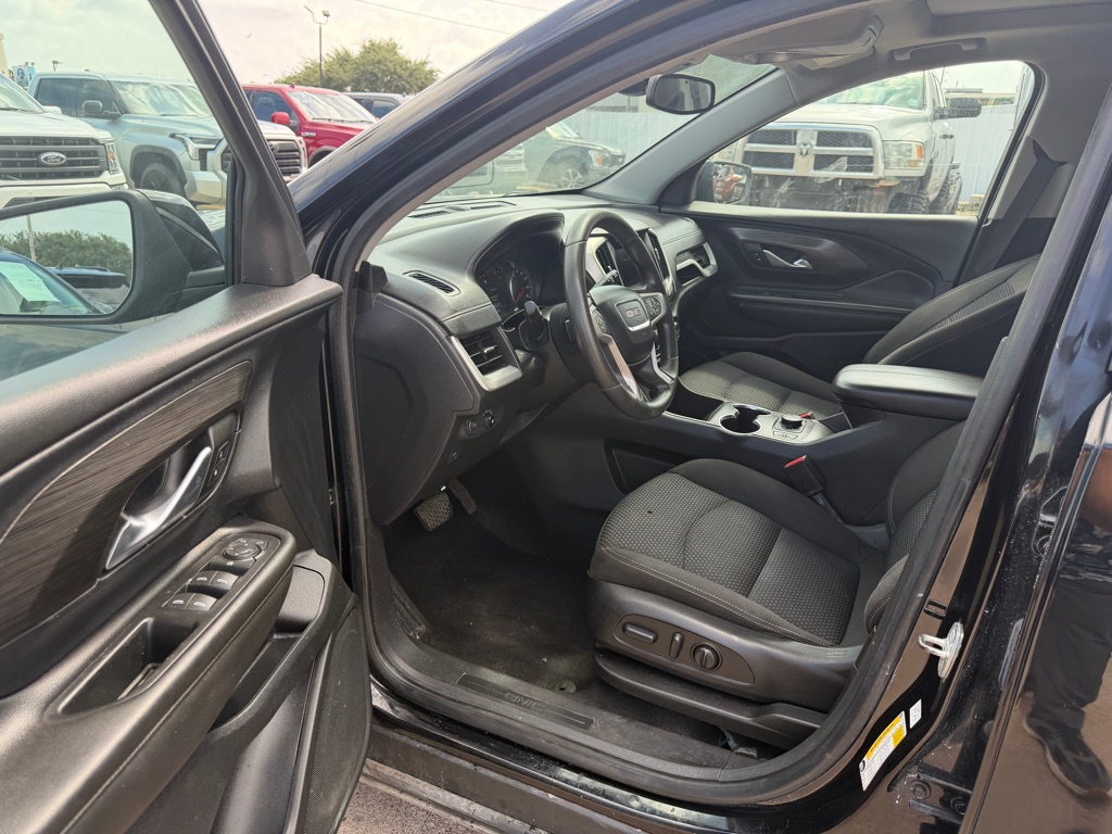 Photo 15 of this GMC TERRAIN