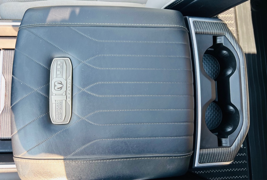Photo 32 of this RAM 1500