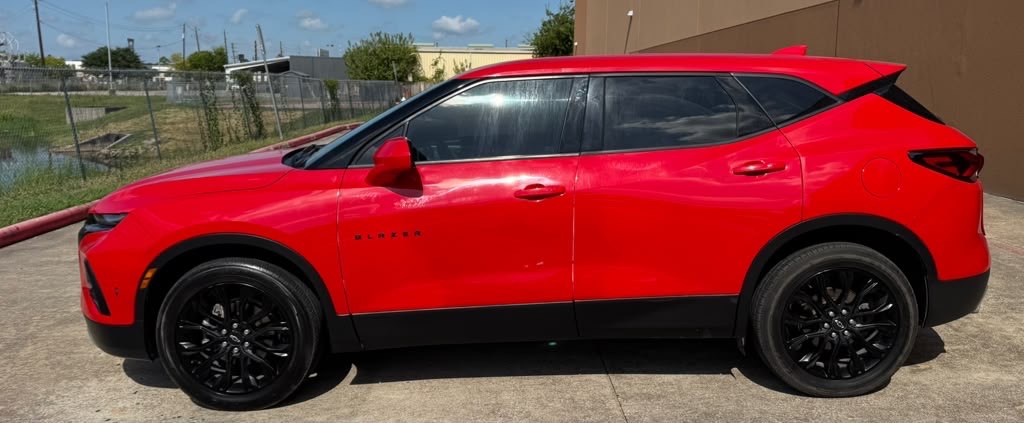 Photo 8 of this CHEVROLET BLAZER