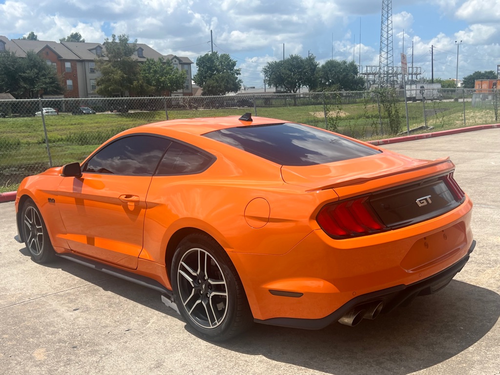 Photo 4 of this FORD MUSTANG