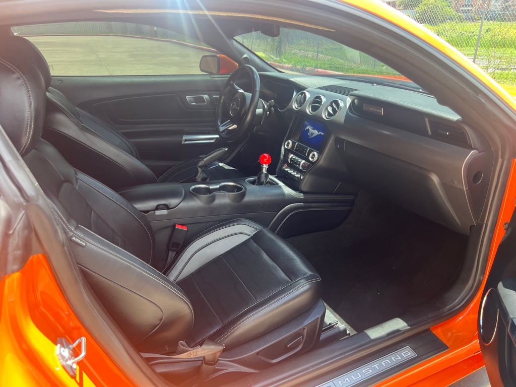 Photo 15 of this FORD MUSTANG