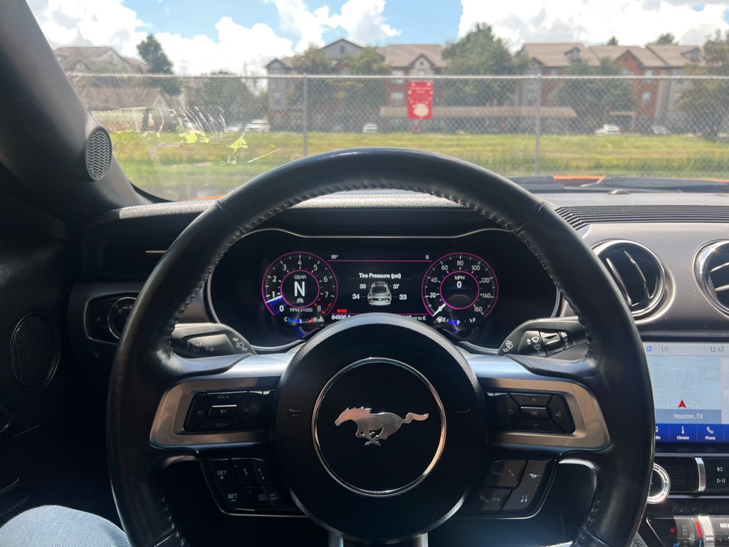 Photo 22 of this FORD MUSTANG