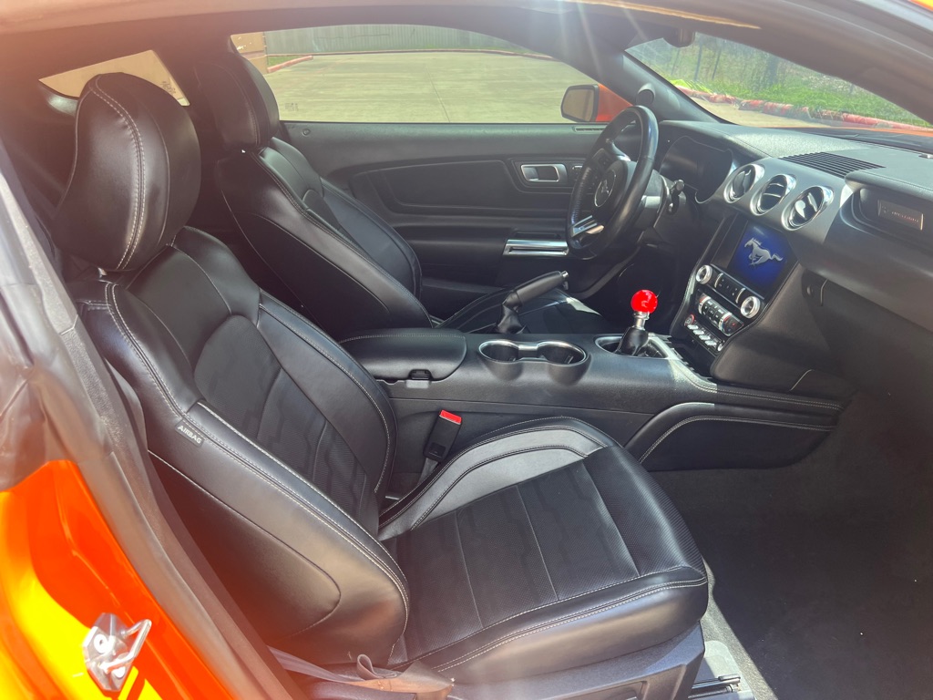 Photo 16 of this FORD MUSTANG