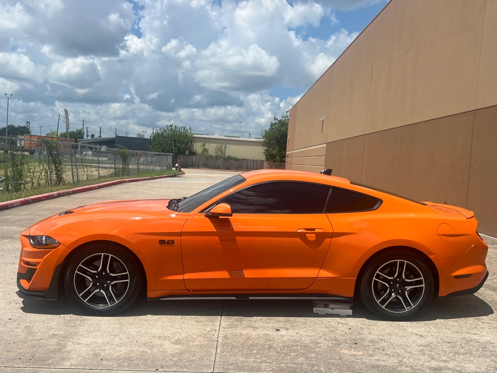 Photo 10 of this FORD MUSTANG