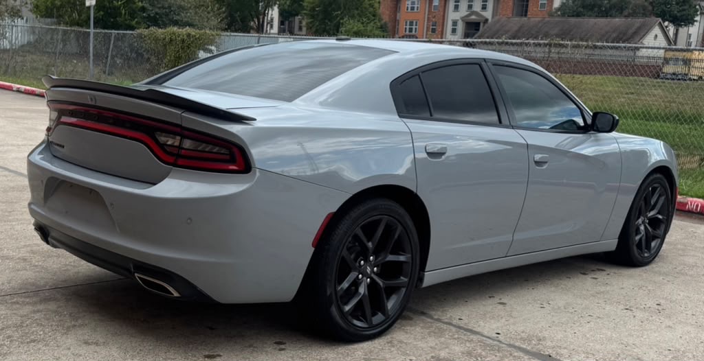 Photo 3 of this DODGE CHARGER