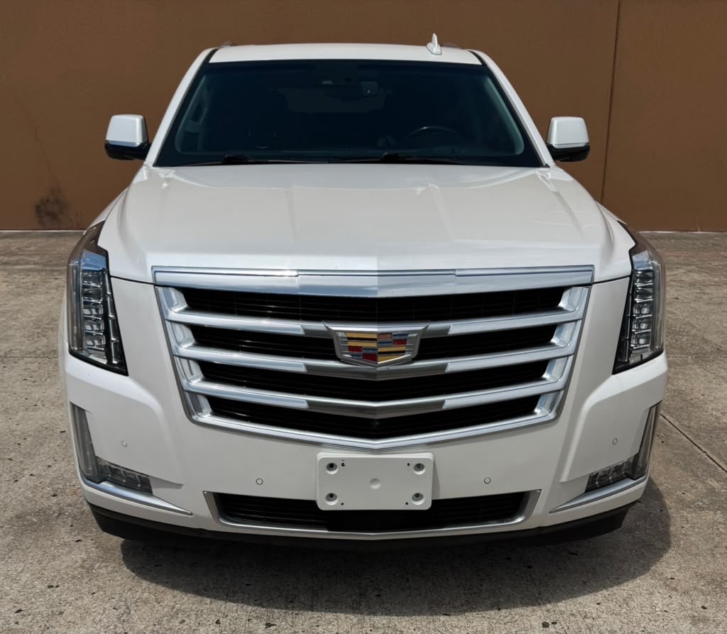 Photo 5 of this CADILLAC ESCALADE