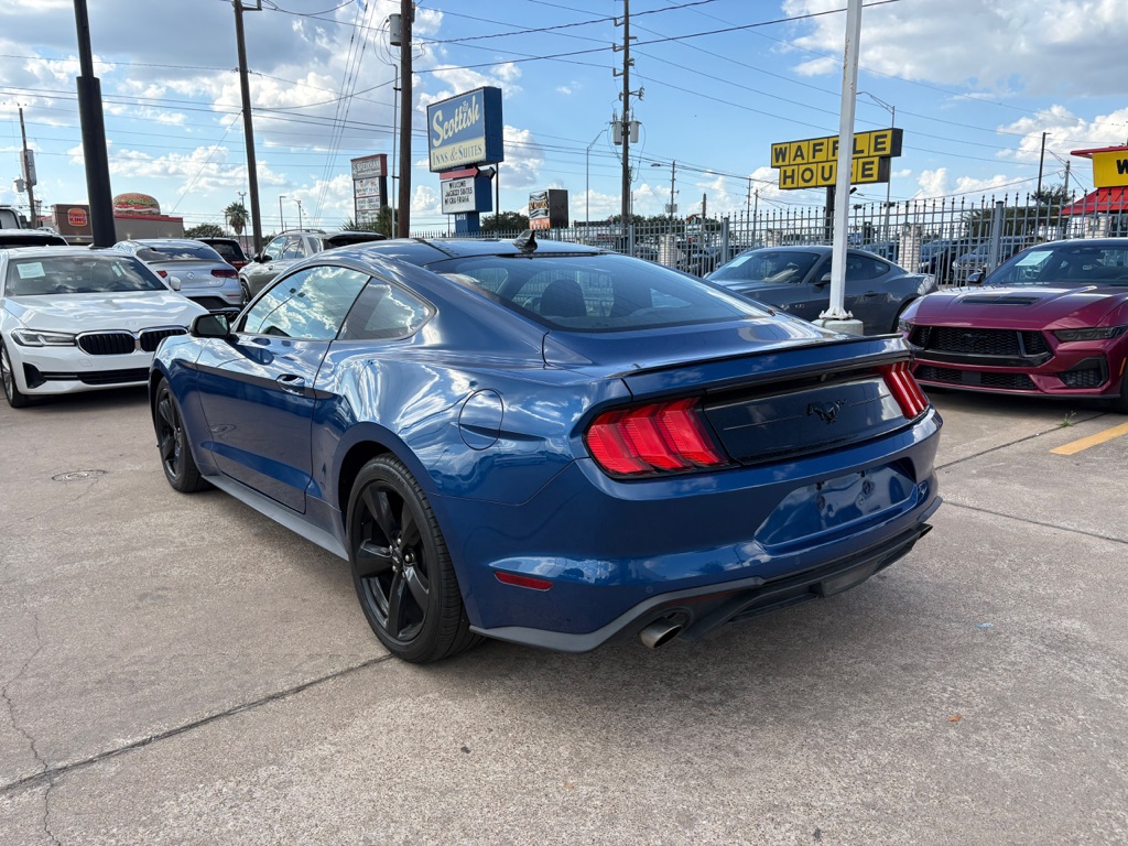 Photo 5 of this FORD MUSTANG
