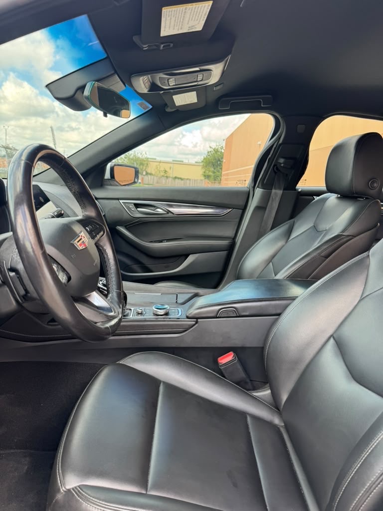 Photo 9 of this CADILLAC CT5