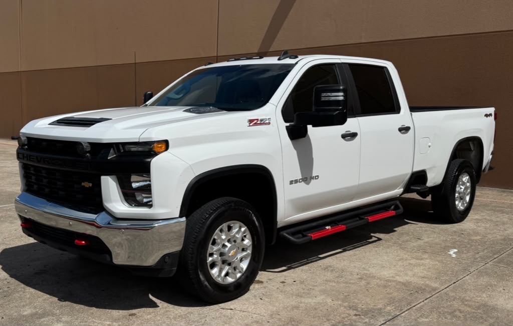 Photo 2 of this CHEVROLET SILVERADO 2500H