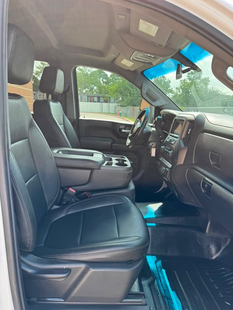 Photo 11 of this CHEVROLET SILVERADO 2500H