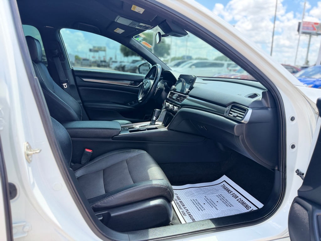 Photo 14 of this HONDA ACCORD