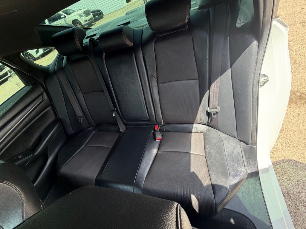 Photo 16 of this HONDA ACCORD