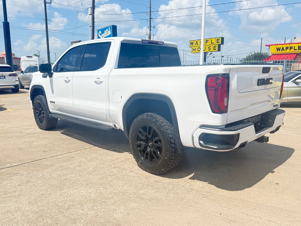 Photo 5 of this GMC SIERRA 1500 LIM