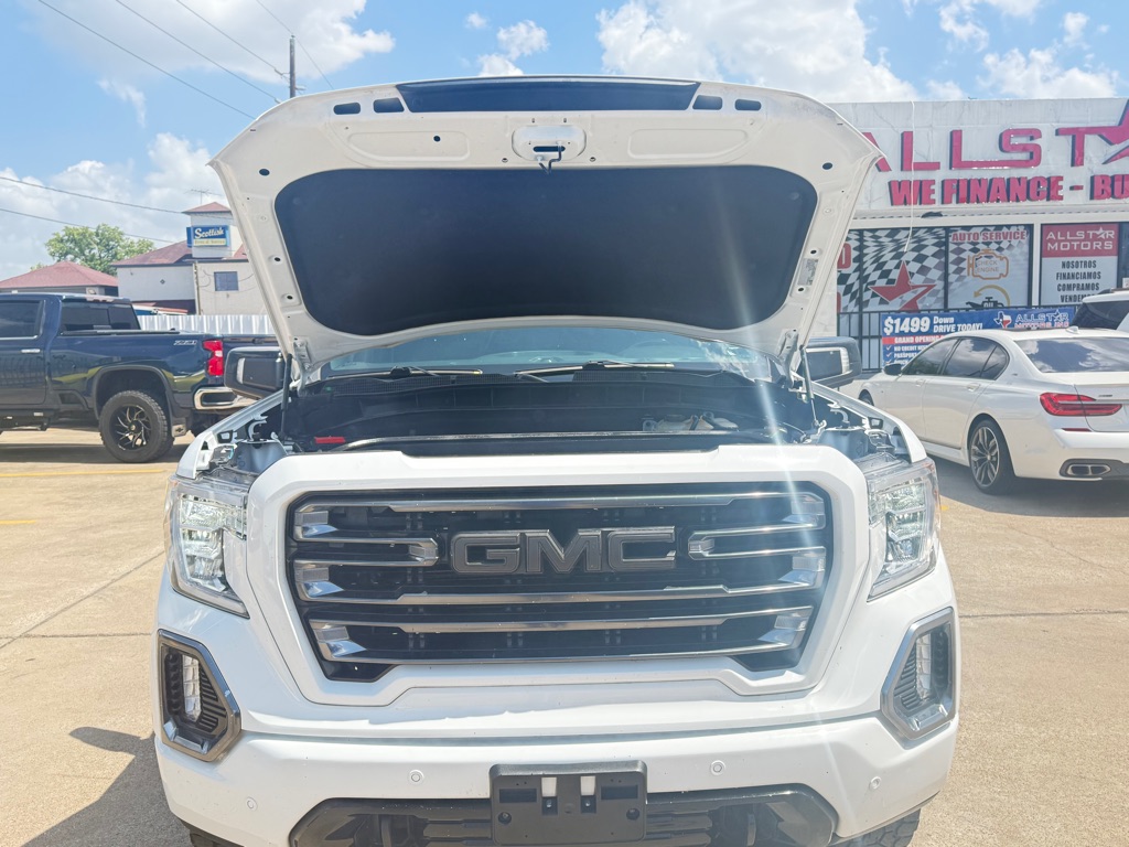 Photo 11 of this GMC SIERRA 1500 LIM