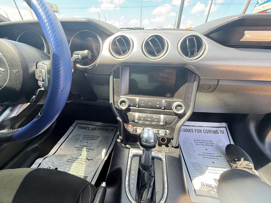 Photo 18 of this FORD MUSTANG