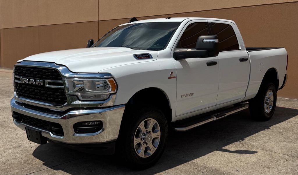 Photo 2 of this RAM 2500