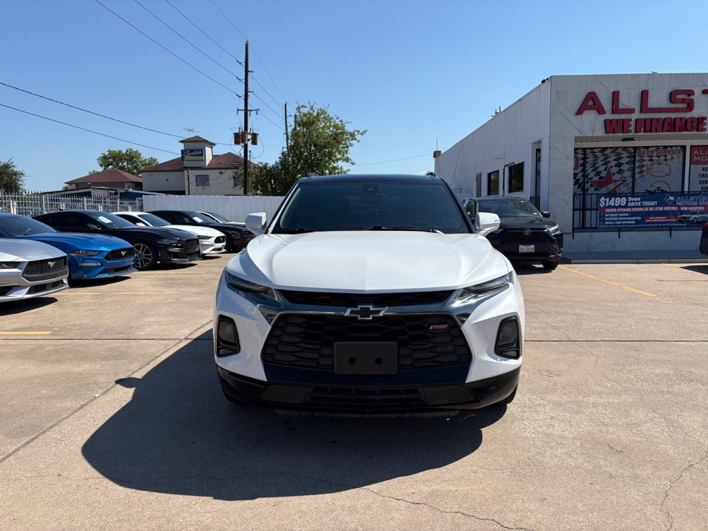 Photo 2 of this CHEVROLET BLAZER
