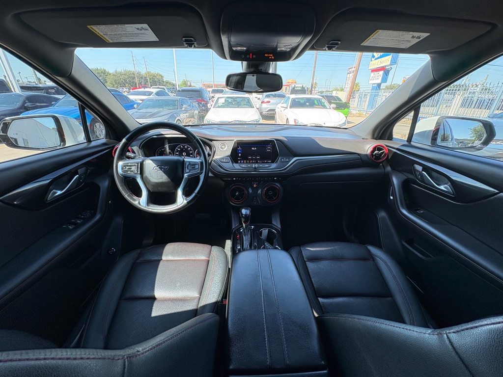 Photo 14 of this CHEVROLET BLAZER