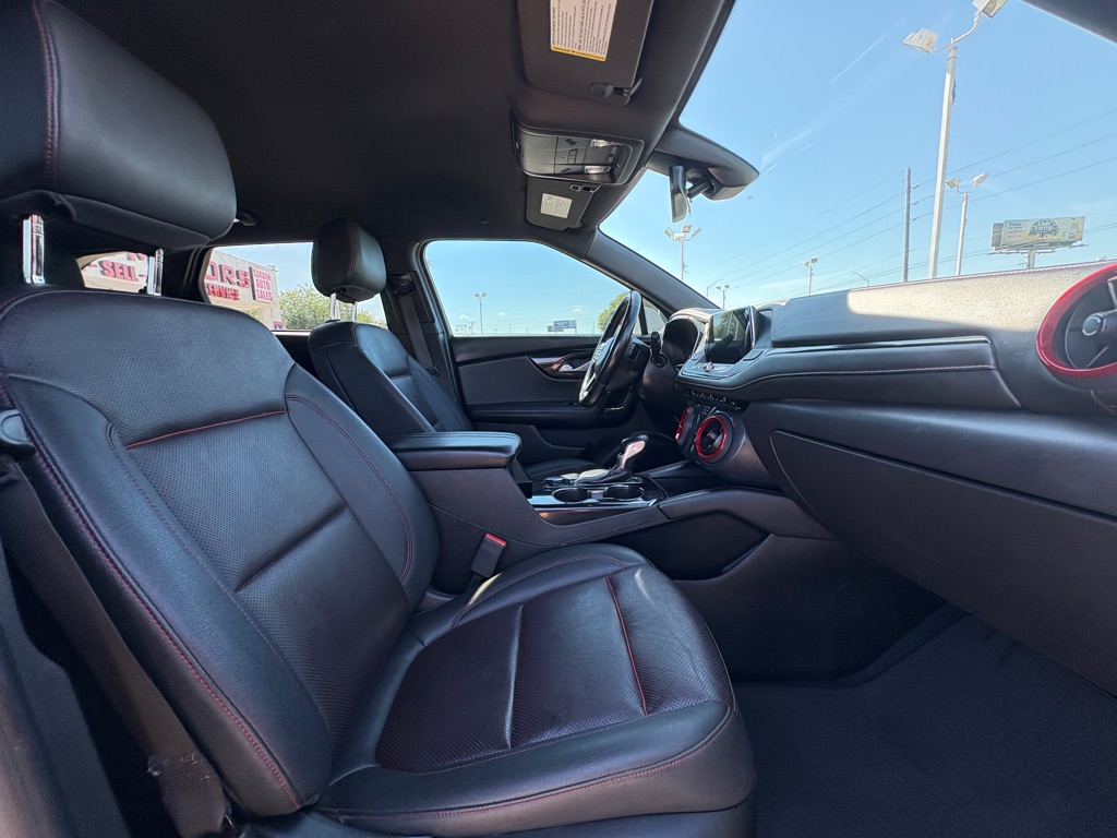 Photo 15 of this CHEVROLET BLAZER