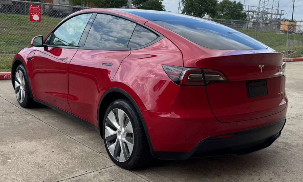 Photo 4 of this TESLA MODEL Y