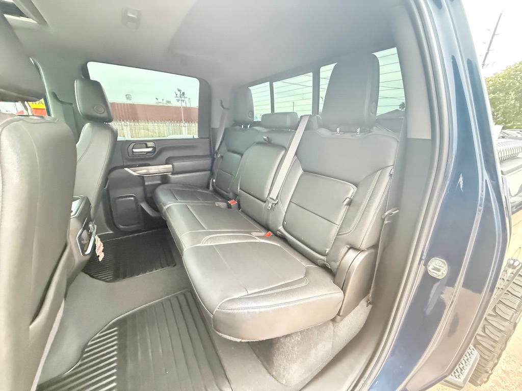 Photo 13 of this CHEVROLET SILVERADO 2500H