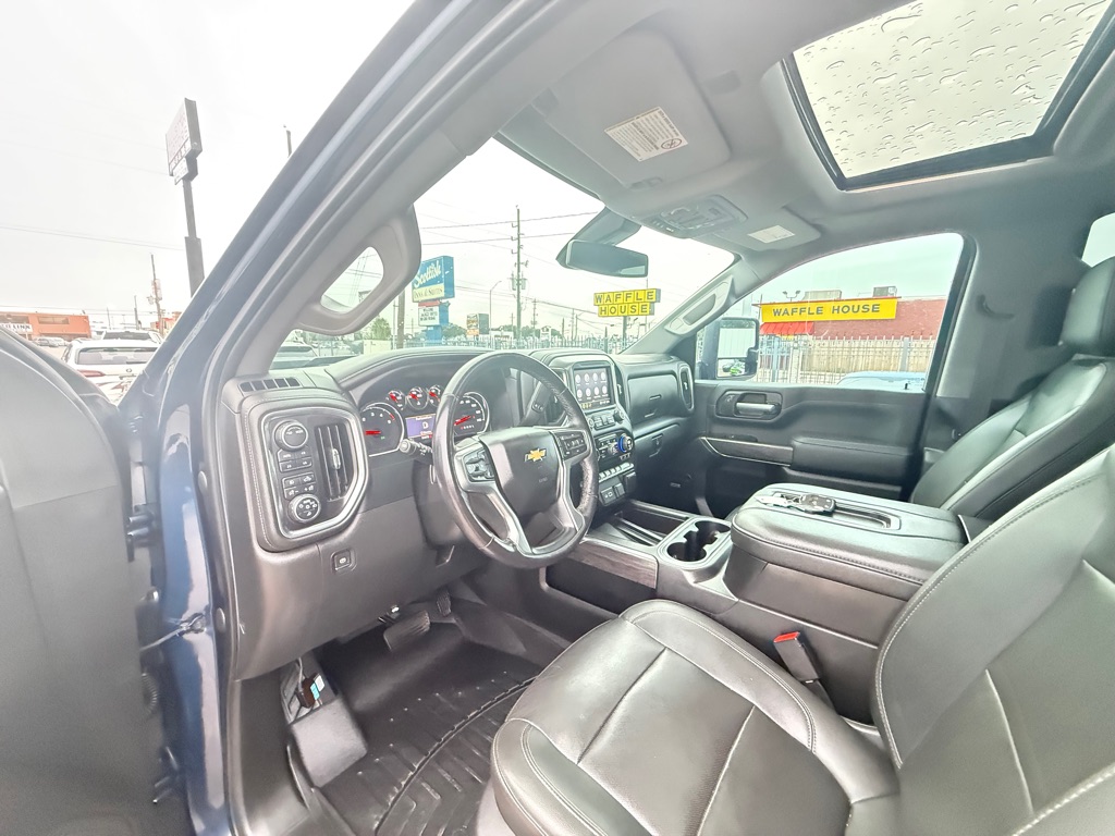 Photo 12 of this CHEVROLET SILVERADO 2500H