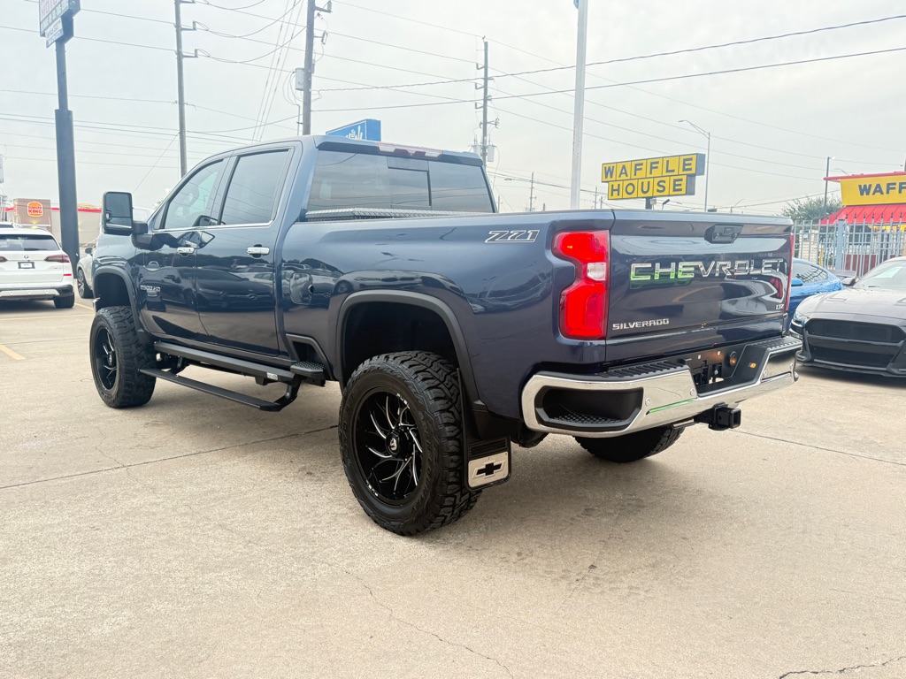 Photo 5 of this CHEVROLET SILVERADO 2500H