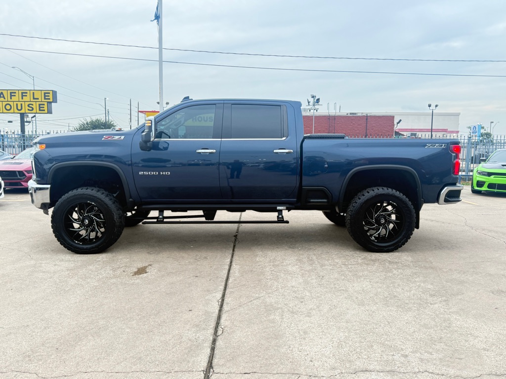 Photo 4 of this CHEVROLET SILVERADO 2500H