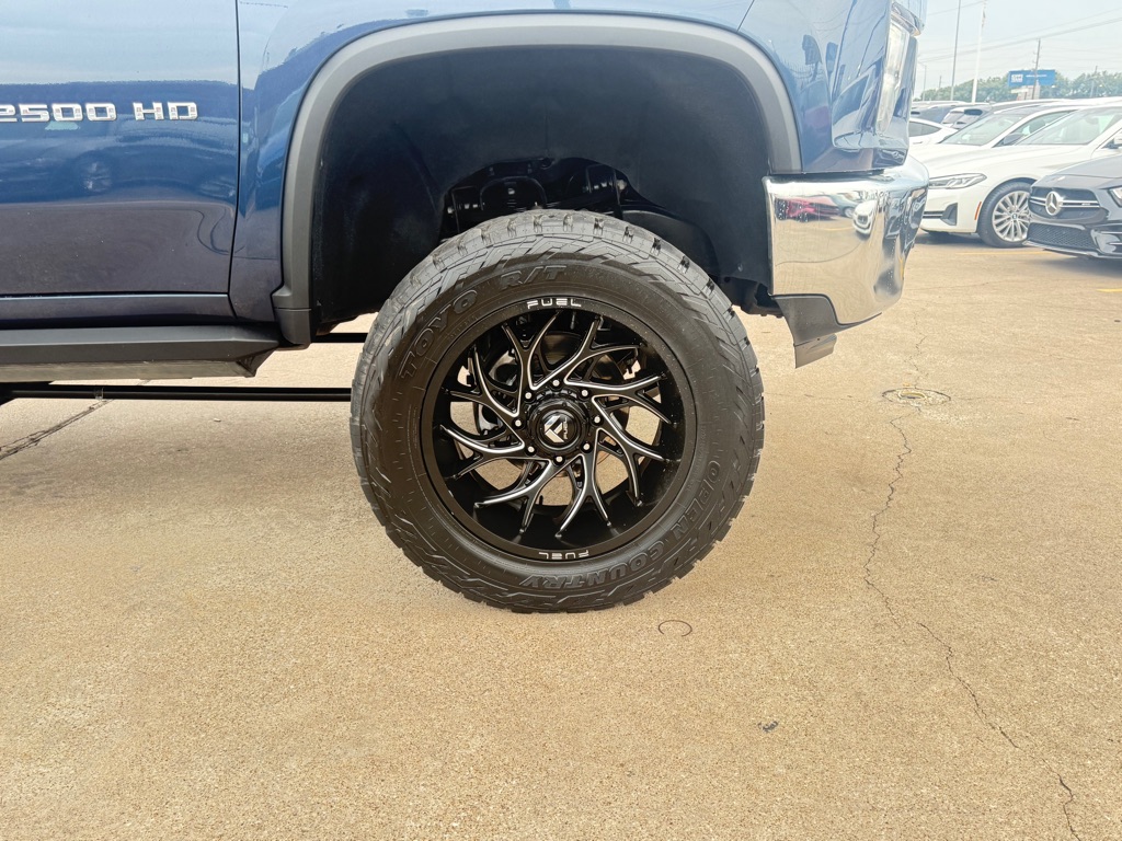 Photo 9 of this CHEVROLET SILVERADO 2500H