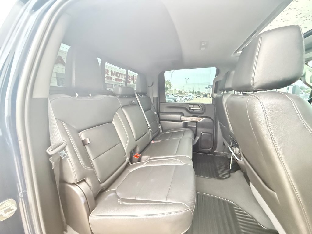 Photo 15 of this CHEVROLET SILVERADO 2500H