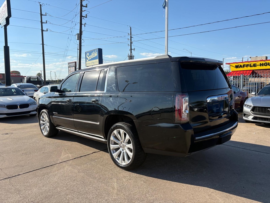 Photo 5 of this GMC YUKON XL