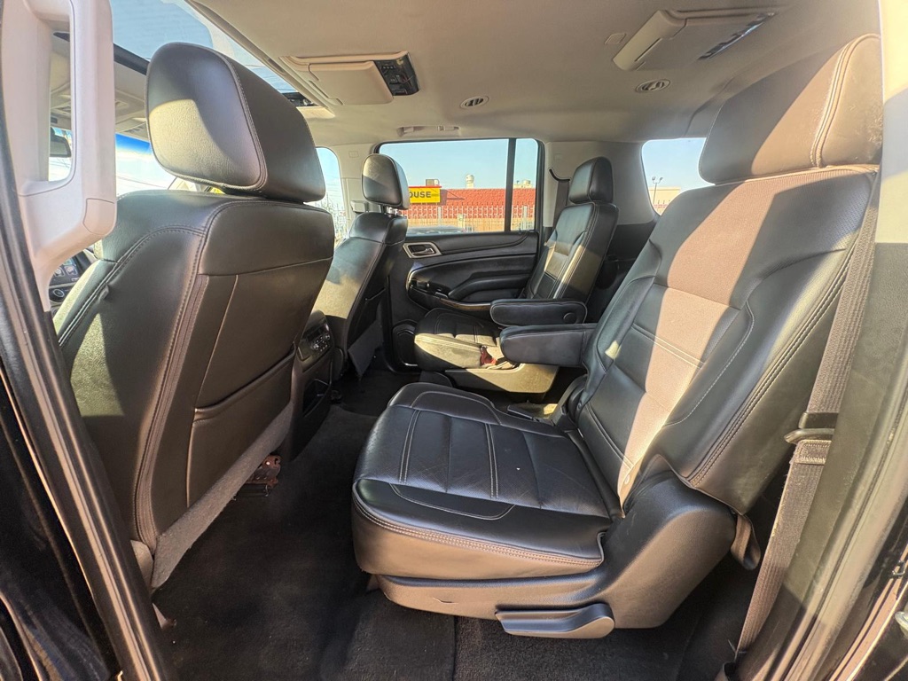 Photo 11 of this GMC YUKON XL
