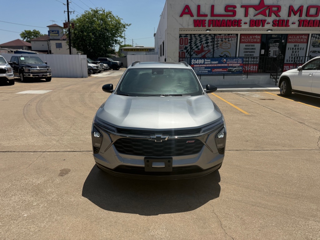 Photo 2 of this CHEVROLET TRAX