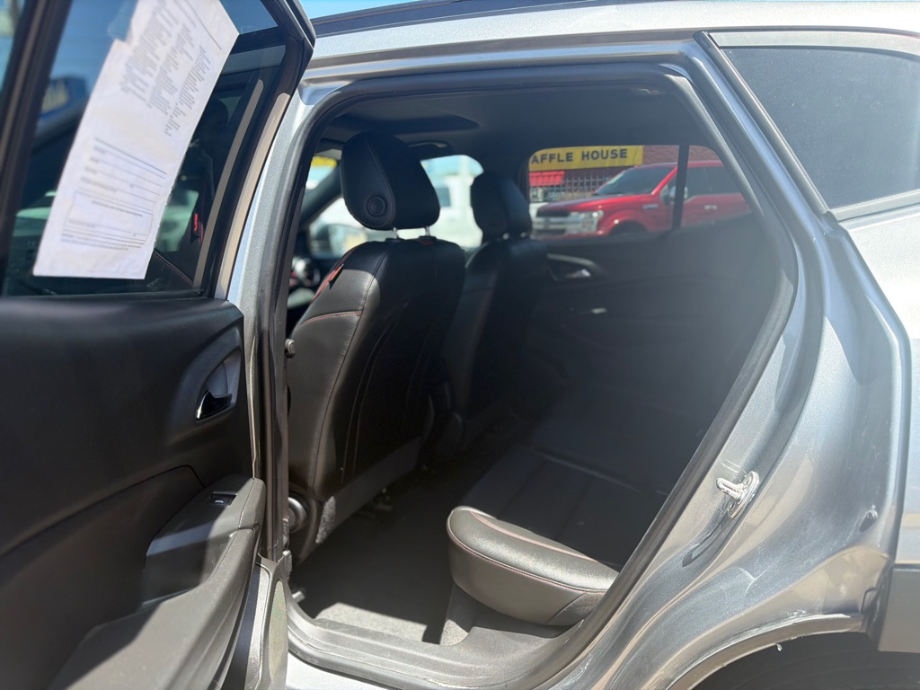 Photo 12 of this CHEVROLET TRAX