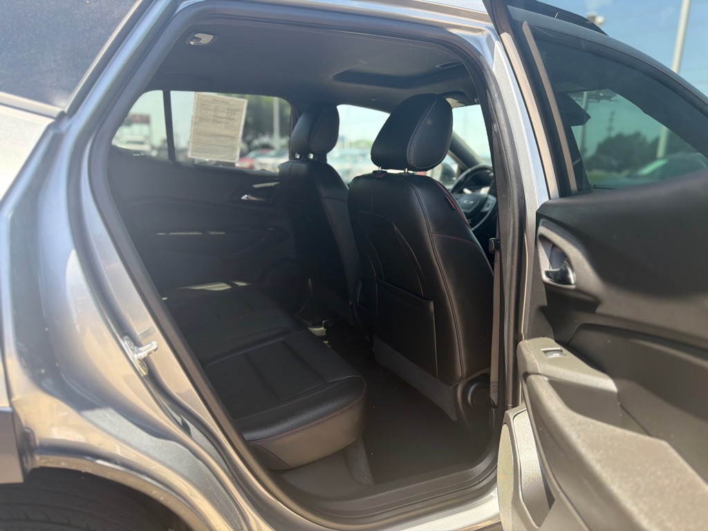 Photo 11 of this CHEVROLET TRAX