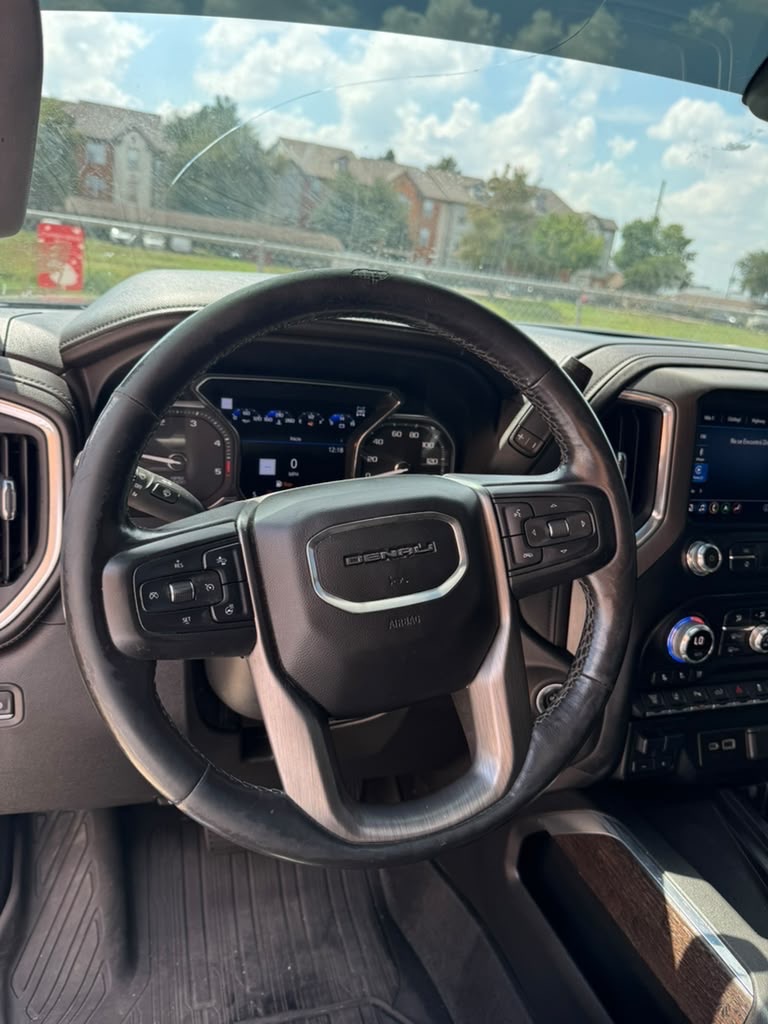 Photo 18 of this GMC SIERRA 2500HD