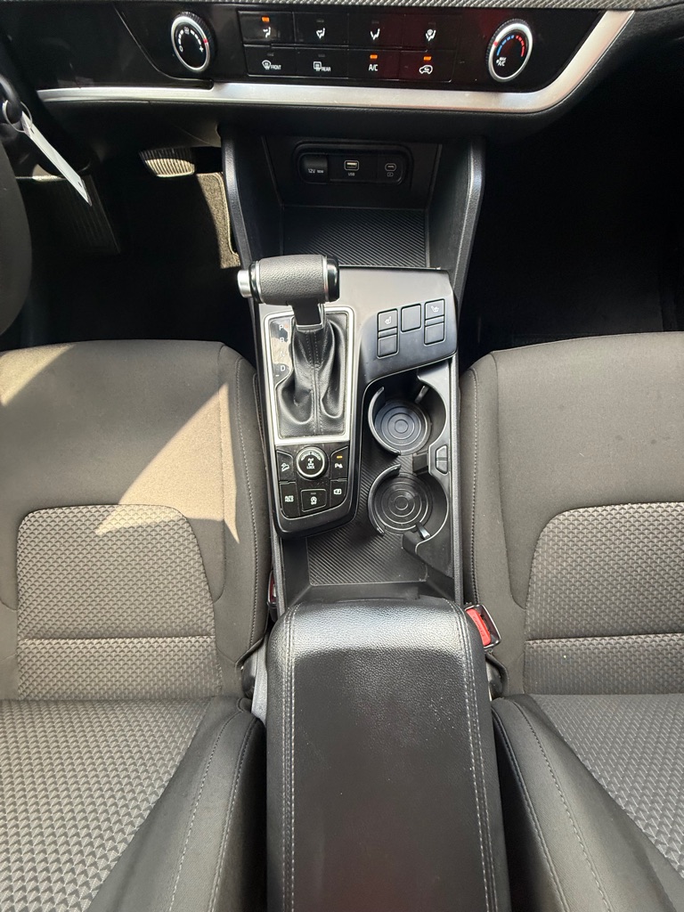 Photo 20 of this KIA SPORTAGE