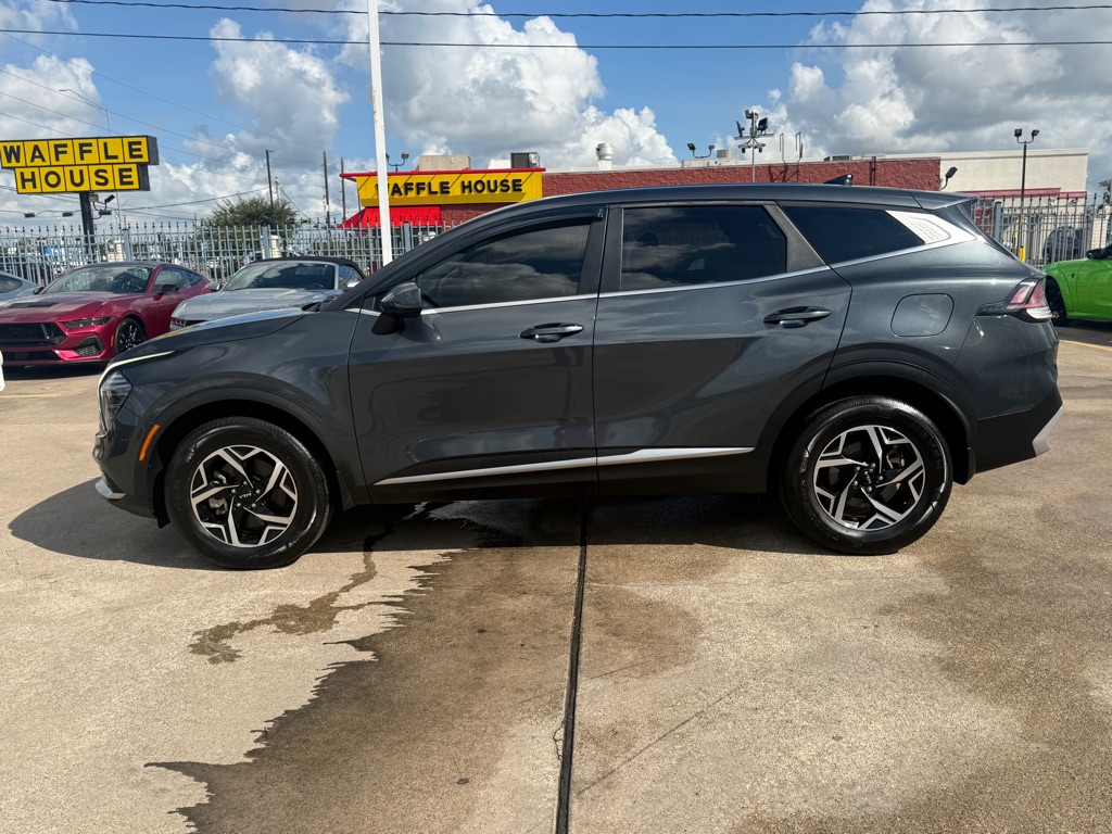 Photo 4 of this KIA SPORTAGE