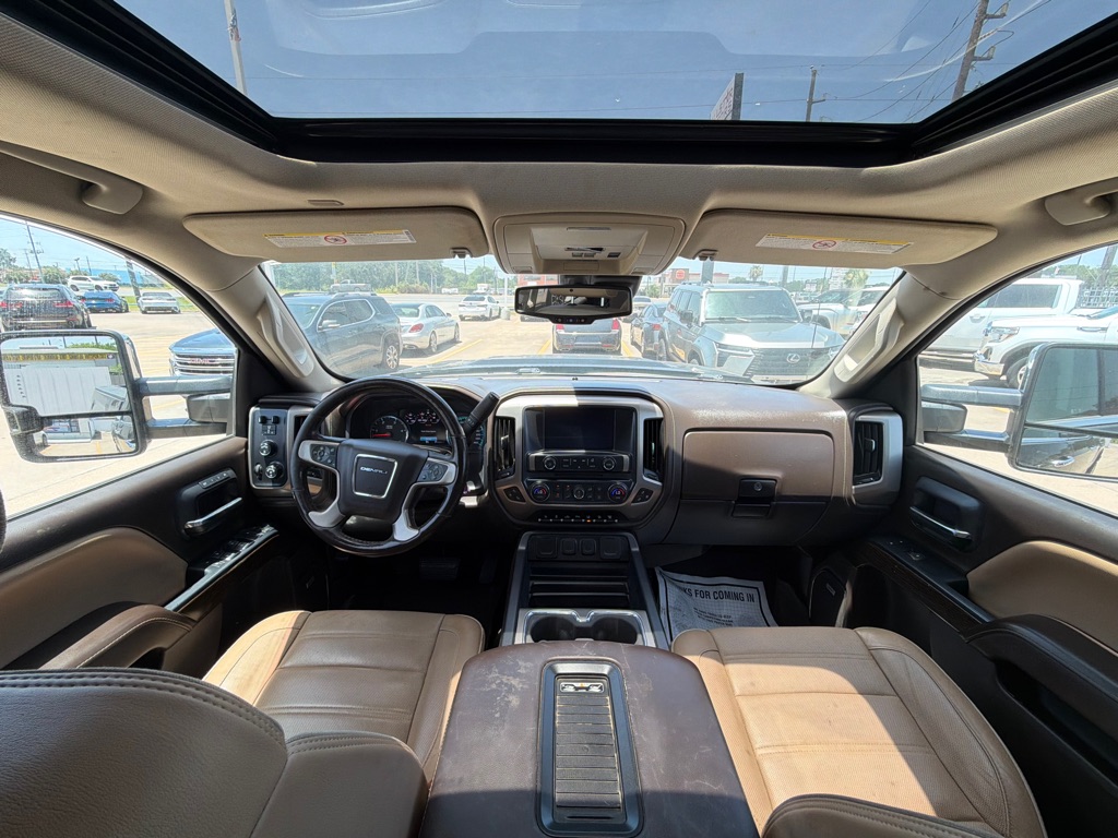Photo 17 of this GMC SIERRA 2500HD