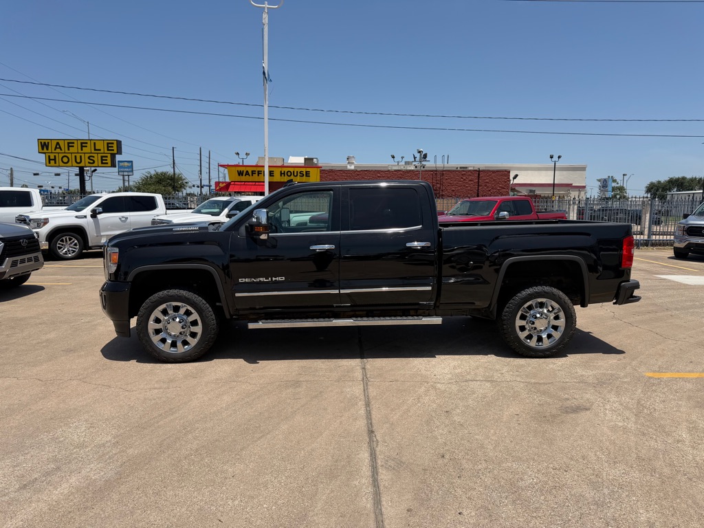 Photo 5 of this GMC SIERRA 2500HD