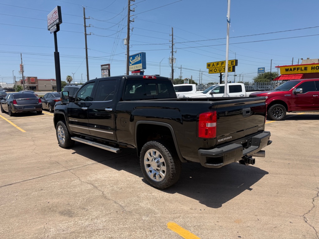 Photo 7 of this GMC SIERRA 2500HD
