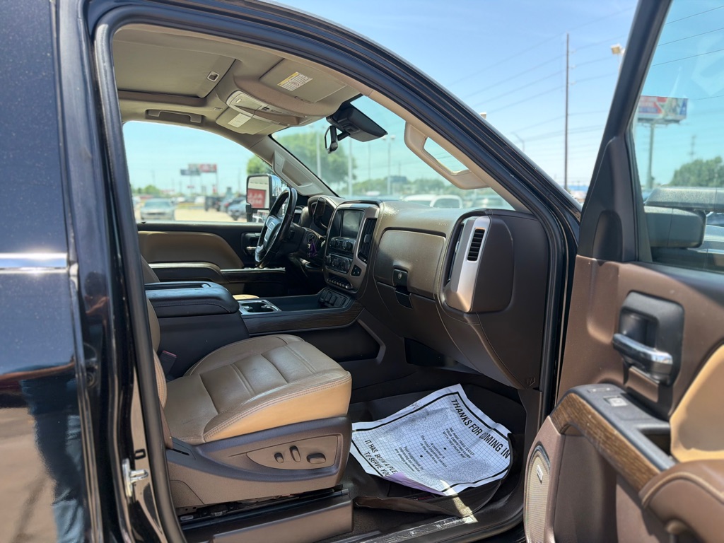 Photo 12 of this GMC SIERRA 2500HD