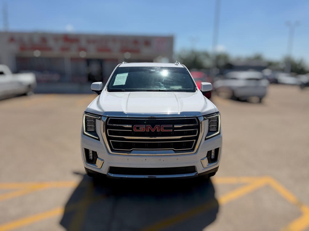 Photo 2 of this GMC YUKON XL