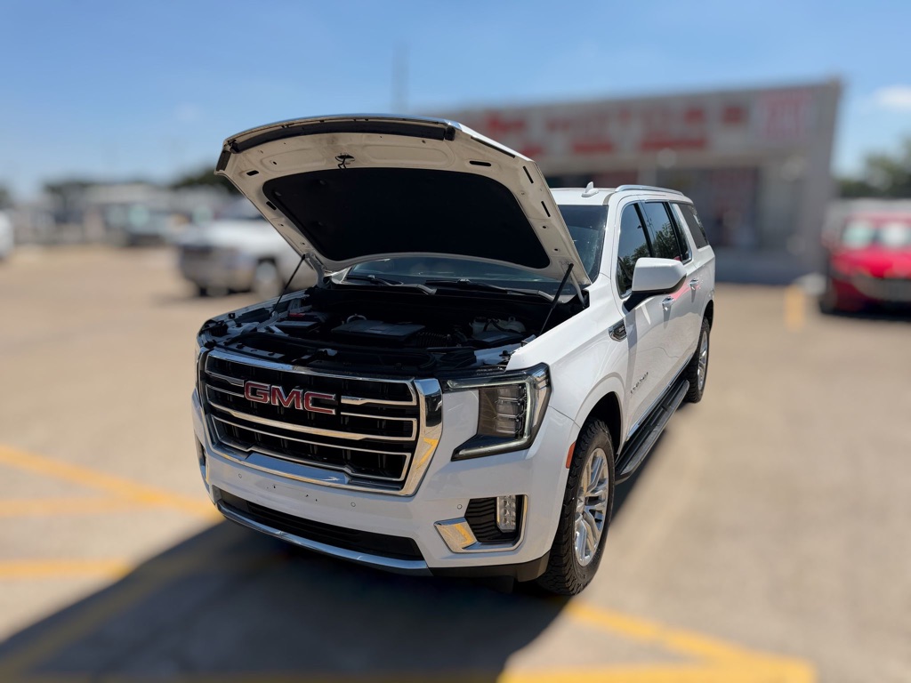 Photo 4 of this GMC YUKON XL