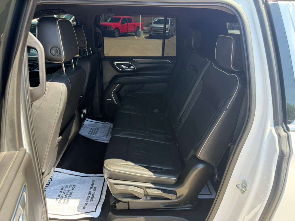 Photo 13 of this GMC YUKON XL